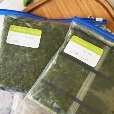 Alternative view of Minimal fridge organizing - English & Arabic