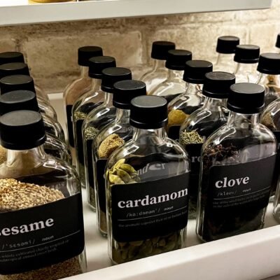 Bottle 200ml - Black lid - 4 pcs